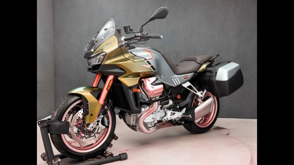 Moto Guzzi V100 Mandello S Special Celebration Edition – Premium Italian Sport Touring Motorcycle with Exclusive Color Scheme